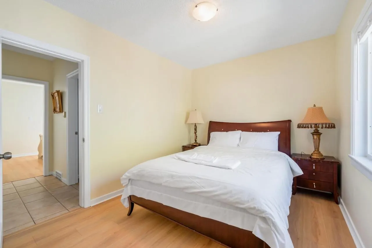 Holiday home Cozy & Stylish 2Br Suite In East Vancouver Canada
